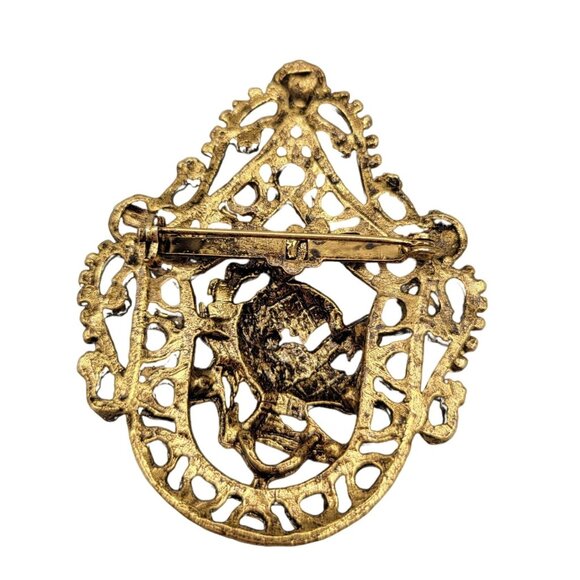 Medieval Style Knights Head Laurel Branch Brooch Gold Tone Safety Closure - Picture 2 of 2